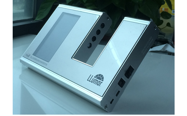 太陽膜測(cè)試儀正面