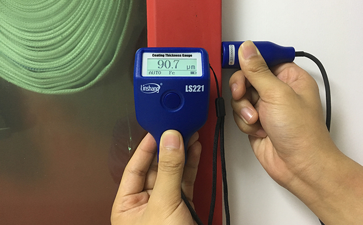 油漆涂層測厚儀測消防栓